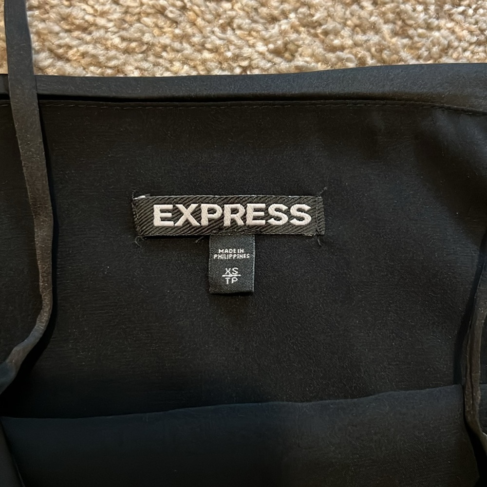Express top - Picture 2 of 2